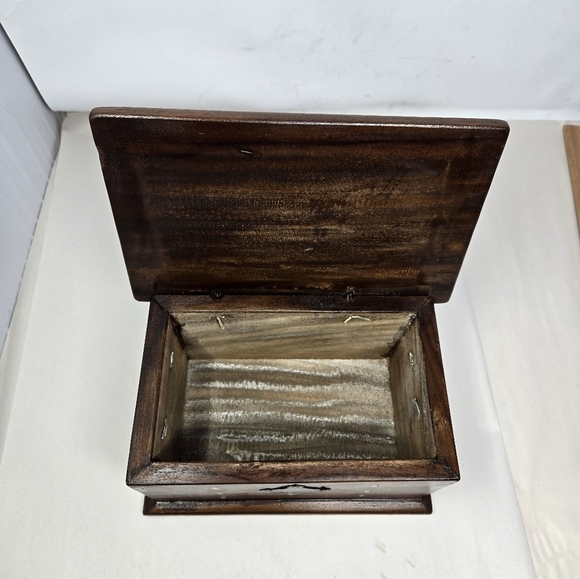 Vtg Handcrafted Wooden Box Featuring Inlaid Design 1990-1940 India Diamond Metal - Picture 8 of 15